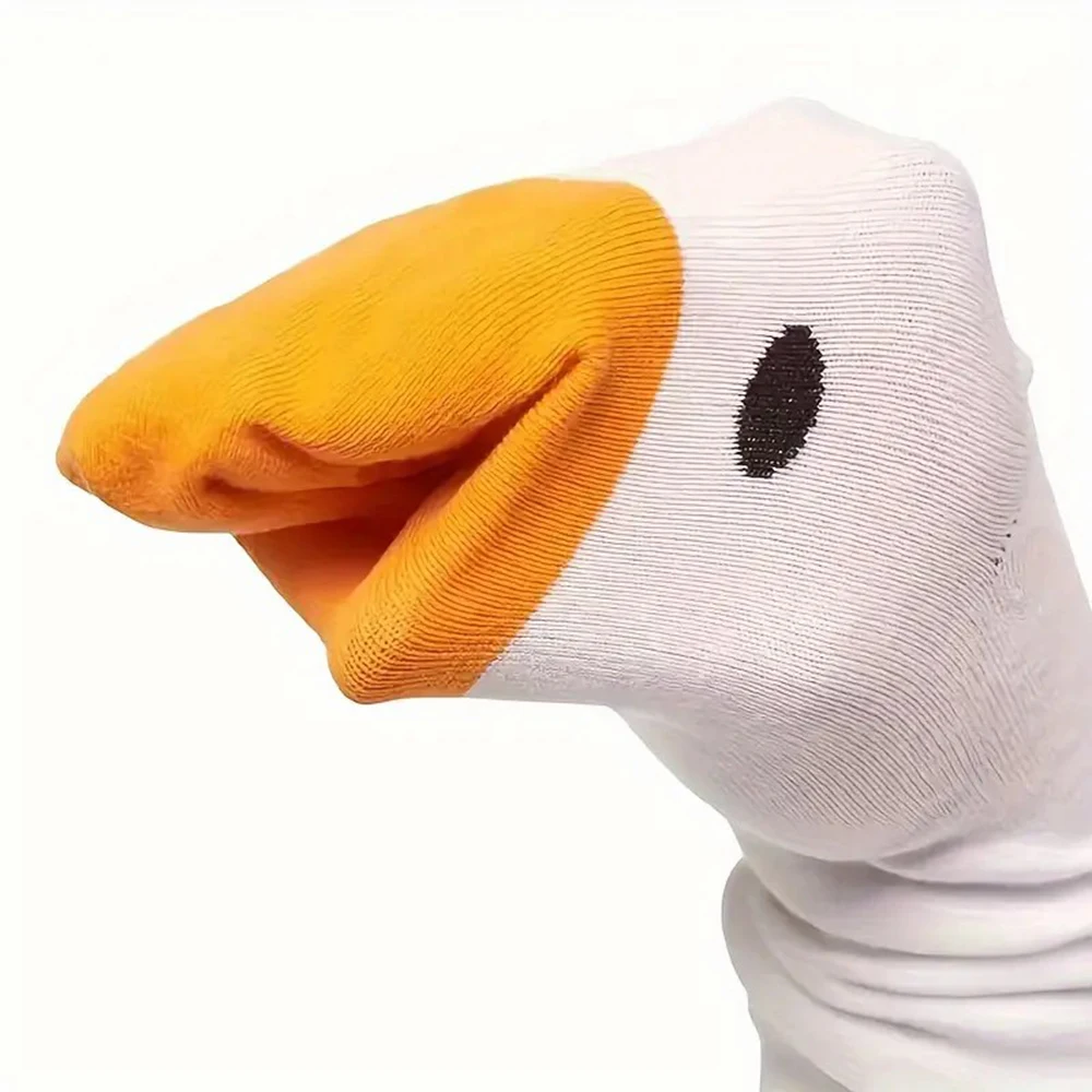 1 Pair Cartoon Women Socks Fashionable And Versatile Cute Design Funny Goose Breathable Soft Comfortable Women Casual