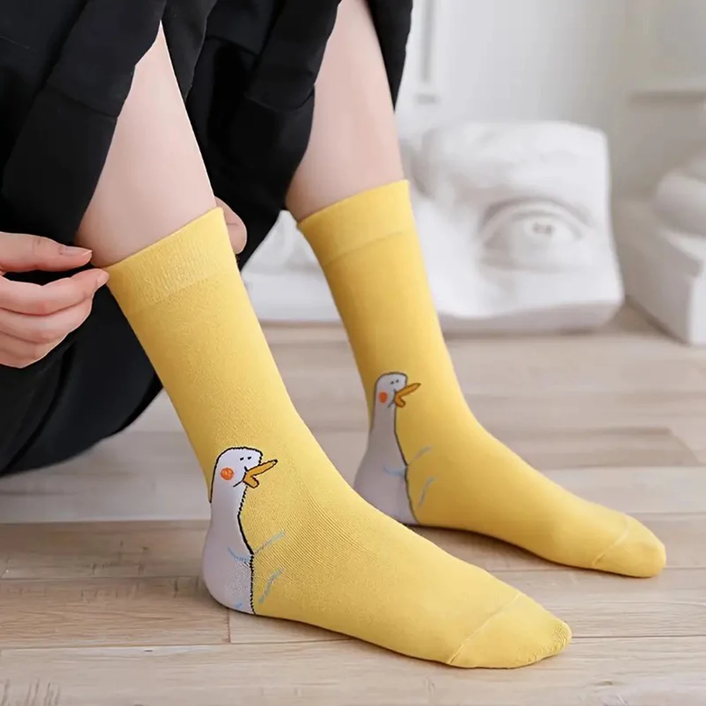 1 Pair Cartoon Women Socks Fashionable And Versatile Cute Design Funny Goose Breathable Soft Comfortable Women Casual