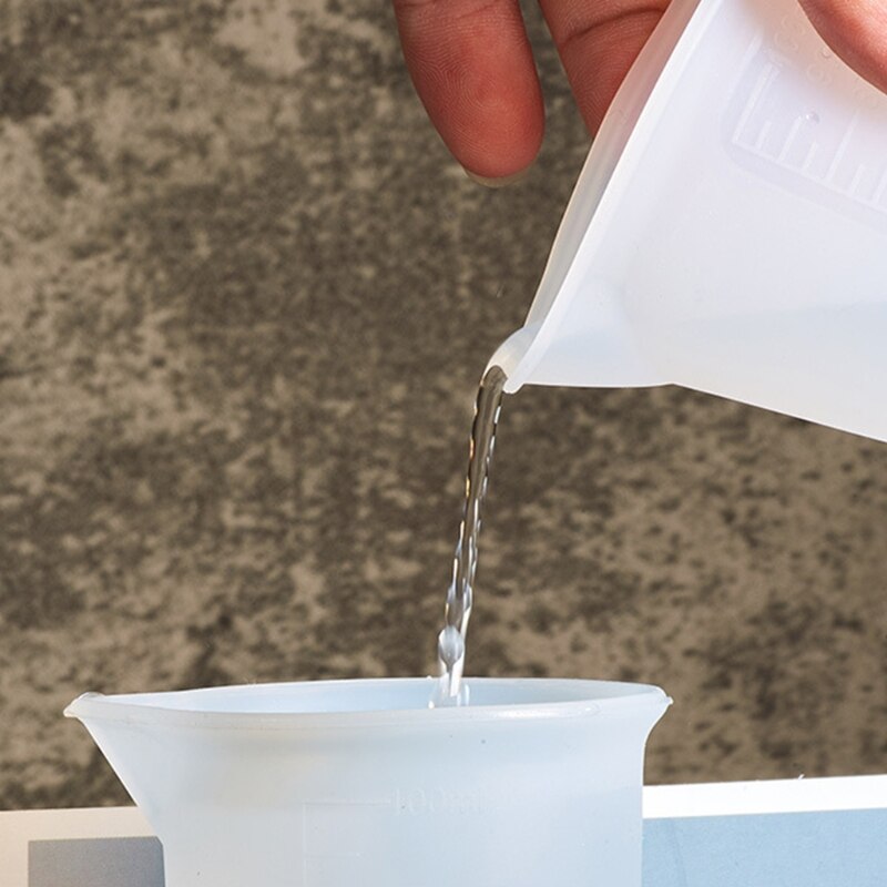 100ml Silicone Epoxy Measuring Cup 100ml Silicone Epoxy Measuring Cup
