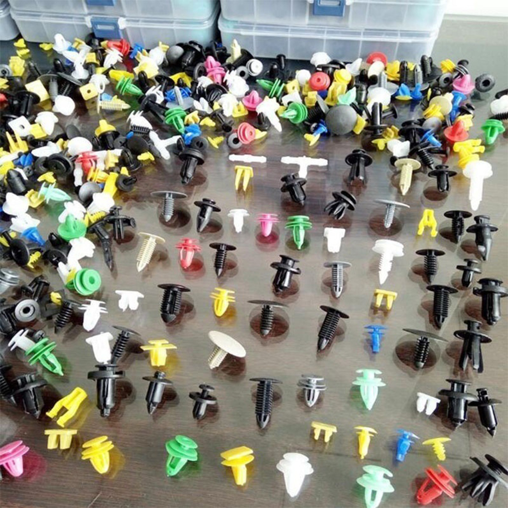 100Pcs Car Clips Fastener Screws Bumper Interior Decoration Auto Plastic Random Mixing Universal Plastic