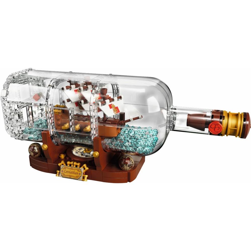 1078pcs Ship in Bottle Pirates Building Blocks Construction Set Moc Bricks with Stand Boys Toys For children Christmas