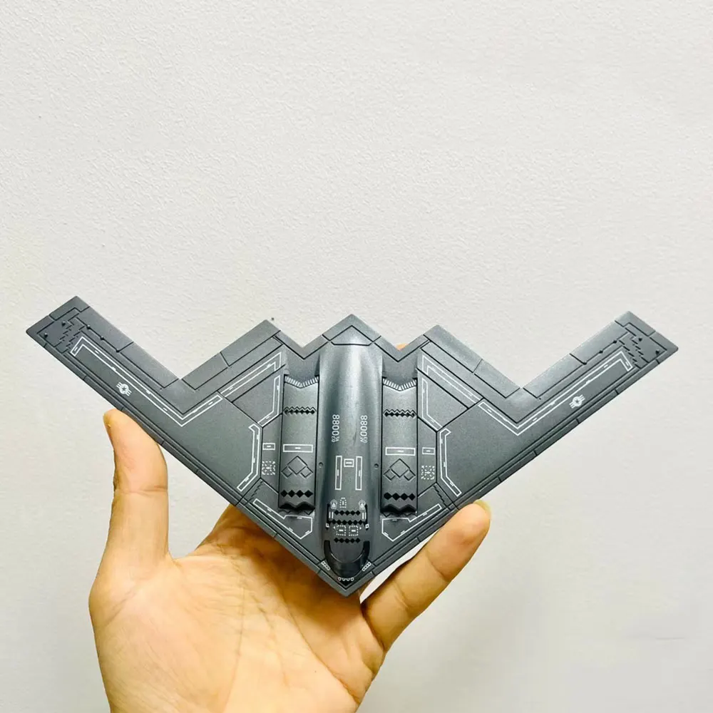 1:200 Scale plane US Air Force B2 B-2 A Ghost Bomber ABS Die-Cast Aircraft Model Toy Collection Gift Display 1:200 Scale plane US Air Force B2 B-2 A Ghost Bomber ABS Die-Cast Aircraft Model Toy Collection Gift Display