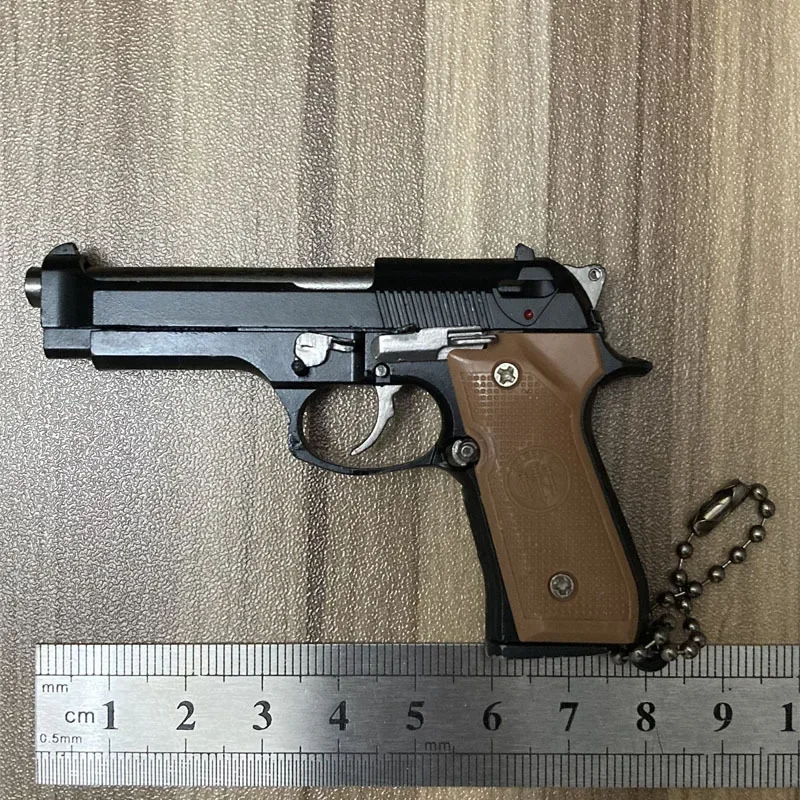 1:3 Scale Alloy M92 Pistol Mini Gun Metal Keychain M92 Pistol Keychain Fidget Toy PUBG Gun Toy Gift Pubg Decoration Toys 1:3 Scale Alloy M92 Pistol Mini Gun Metal Keychain M92 Pistol Keychain Fidget Toy PUBG Gun Toy Gift Pubg Decoration Toys