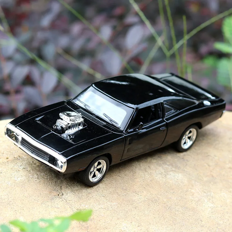 1:32 Simulation Dodge Challenger Fast Alloy Car Model Diecasts Toy Vehicles And Furious Cars Decoration Toys 1:32 Simulation Dodge Challenger Fast Alloy Car Model Diecasts Toy Vehicles And Furious Cars Decoration Toys