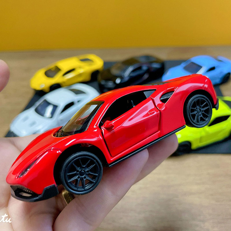 1:43 Diecast Alloy Car Model Metal Pull Back Simulation Car Toy Boy Sports Car Ornament with to Open the Door gift car
