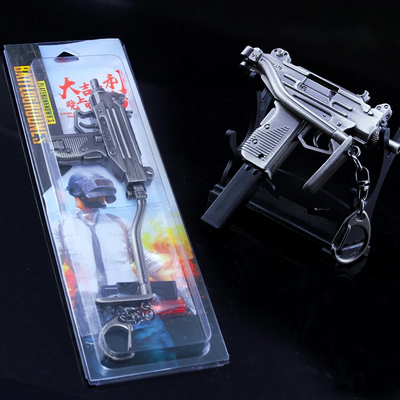 15CM Alloy Miniature UZI Model Submachine Gun Pendant High Quality Pistol Keychain Craft Pendant Fake Gun Weapon Kids