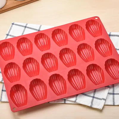 18 Slot Food Grade Silicone Madeleine Mold