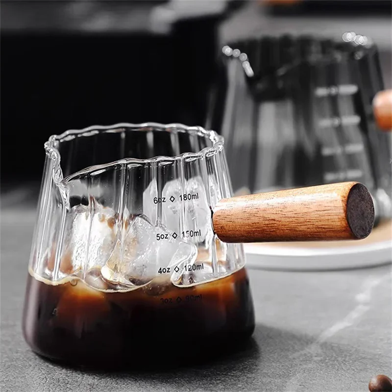 180ML Wood Handle Glass Espresso Measuring Cup Coffee Extraction Cup with scale High Temperature Resistance Milk Jug 180ML Wood Handle Glass Espresso Measuring Cup Coffee Extraction Cup with scale High Temperature Resistance Milk Jug