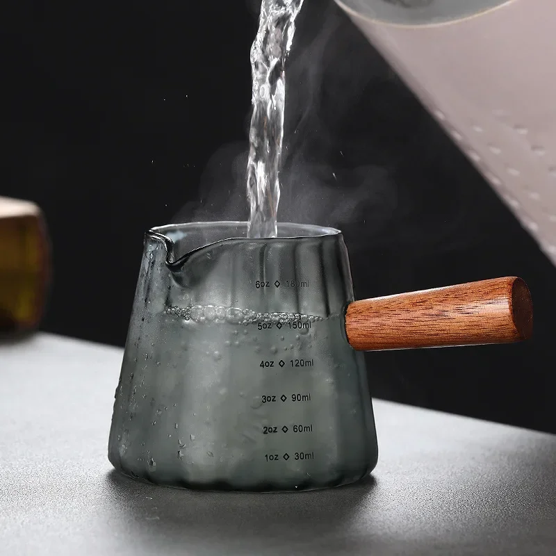 180ML Wood Handle Glass Espresso Measuring Cup Coffee Extraction Cup with scale High Temperature Resistance Milk Jug 180ML Wood Handle Glass Espresso Measuring Cup Coffee Extraction Cup with scale High Temperature Resistance Milk Jug