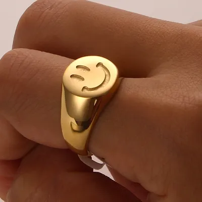 18K Gold Plated Ladies Smiley Face Ring 18K Gold Plated Ladies Smiley Face Ring