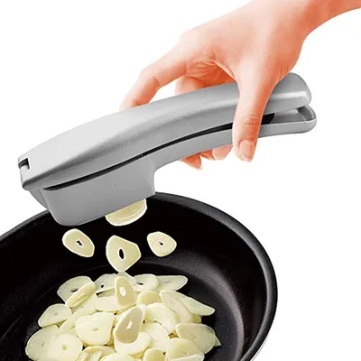 2 in 1 Garlic Slicer and Mincer Kitchen Tool