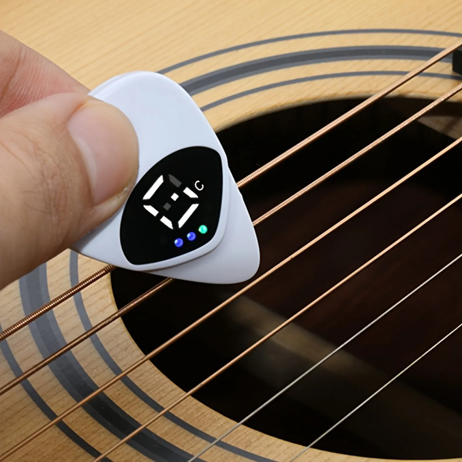 2-in-1 Guitar Pick and Tuner – Portable, Multi-Purpose Pitch Calibrator for Folk Guitars and Ukuleles, 12-Tone Equal