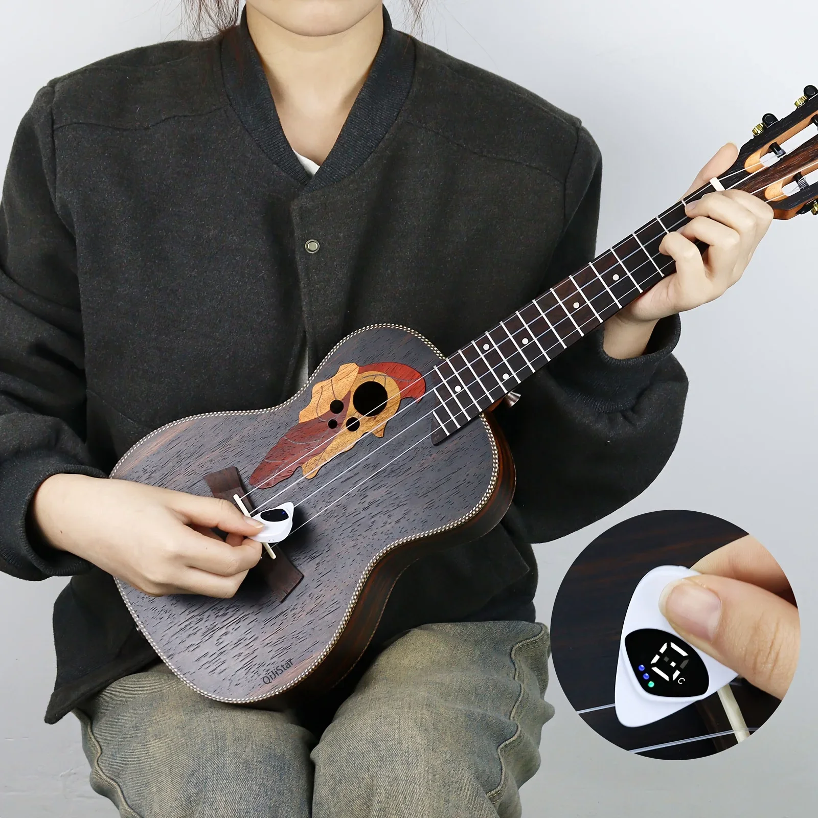 2-in-1 Guitar Pick and Tuner – Portable, Multi-Purpose Pitch Calibrator for Folk Guitars and Ukuleles, 12-Tone Equal