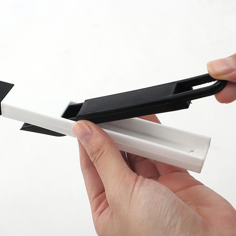 2-in-1 Keyboard Brush With Dustpan 2-in-1 Keyboard Brush With Dustpan