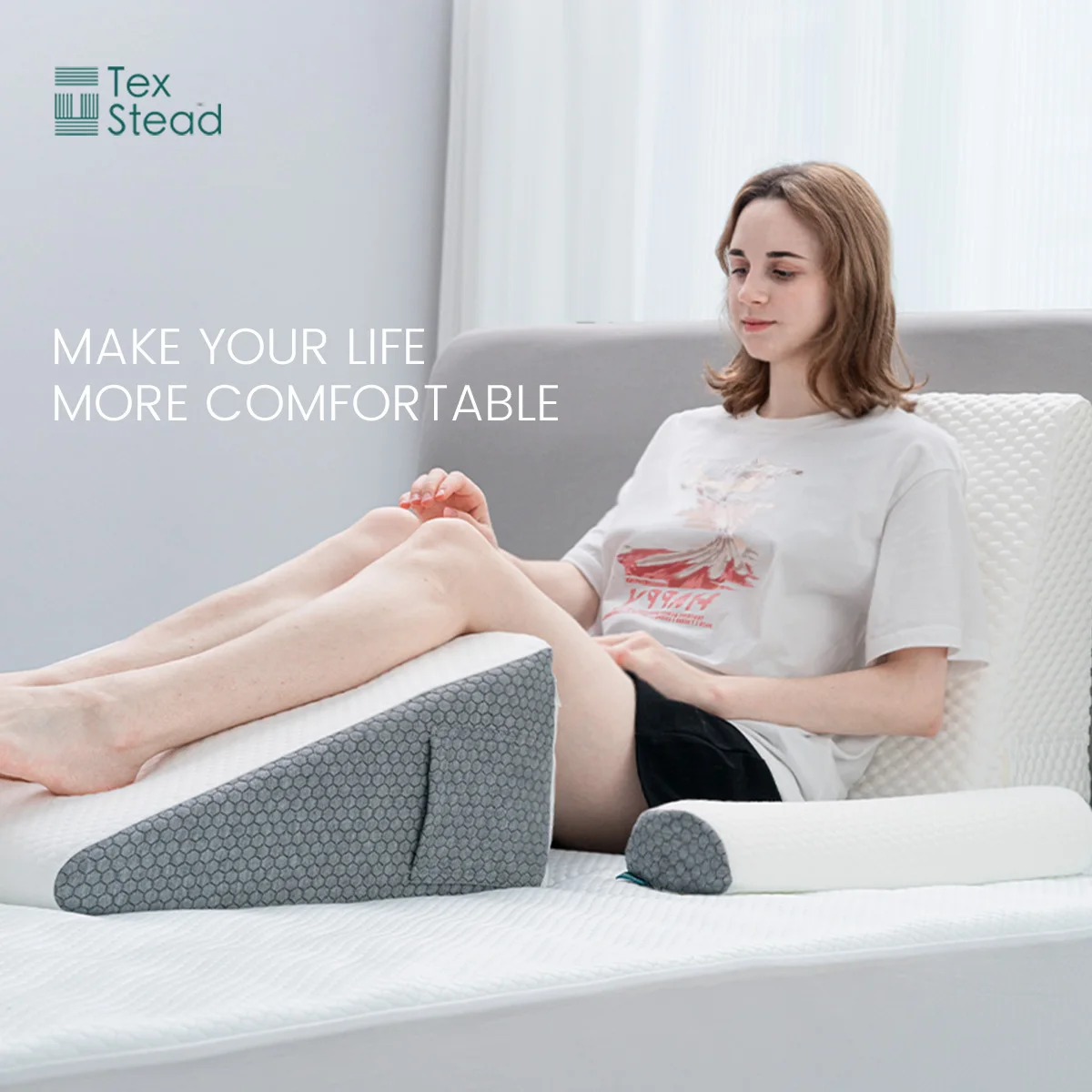 2 Pcs Memory Foam Bed Wedge Pillow/Neck Pillow For Back, Leg, And Knee – Triangle Pillow With Removable Cover 2 Pcs Memory Foam Bed Wedge Pillow/Neck Pillow For Back, Leg, And Knee – Triangle Pillow With Removable Cover