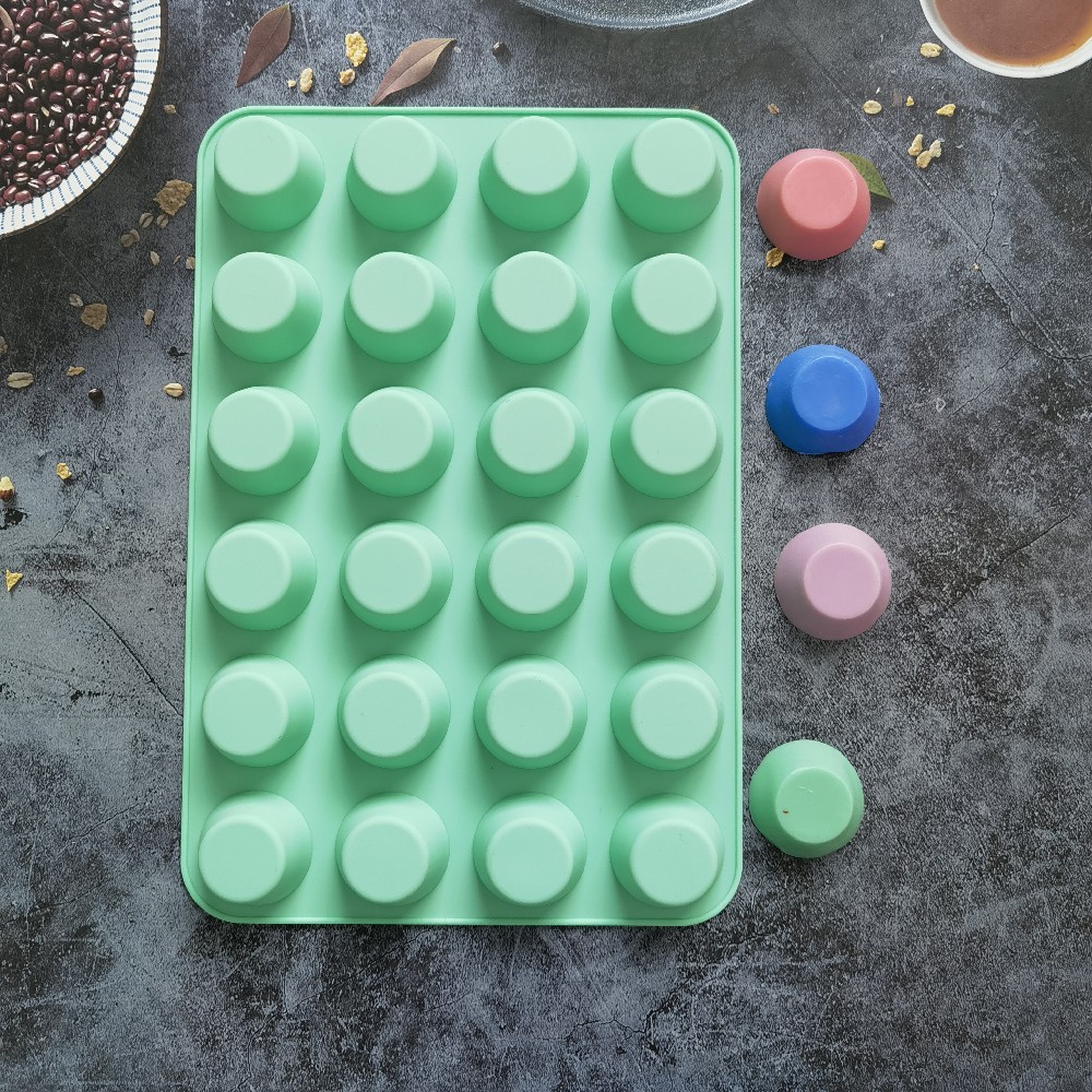 24 Holes Silicone Mini Muffin Pan 24 Holes Silicone Mini Muffin Pan