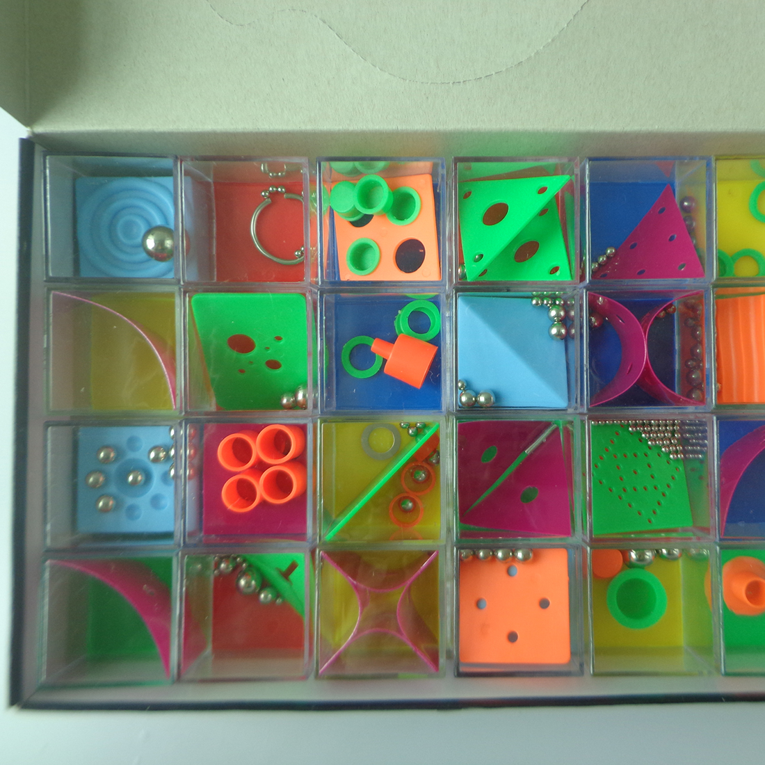24pcs Brain Teaser Games Puzzle Cubes 24pcs Brain Teaser Games Puzzle Cubes