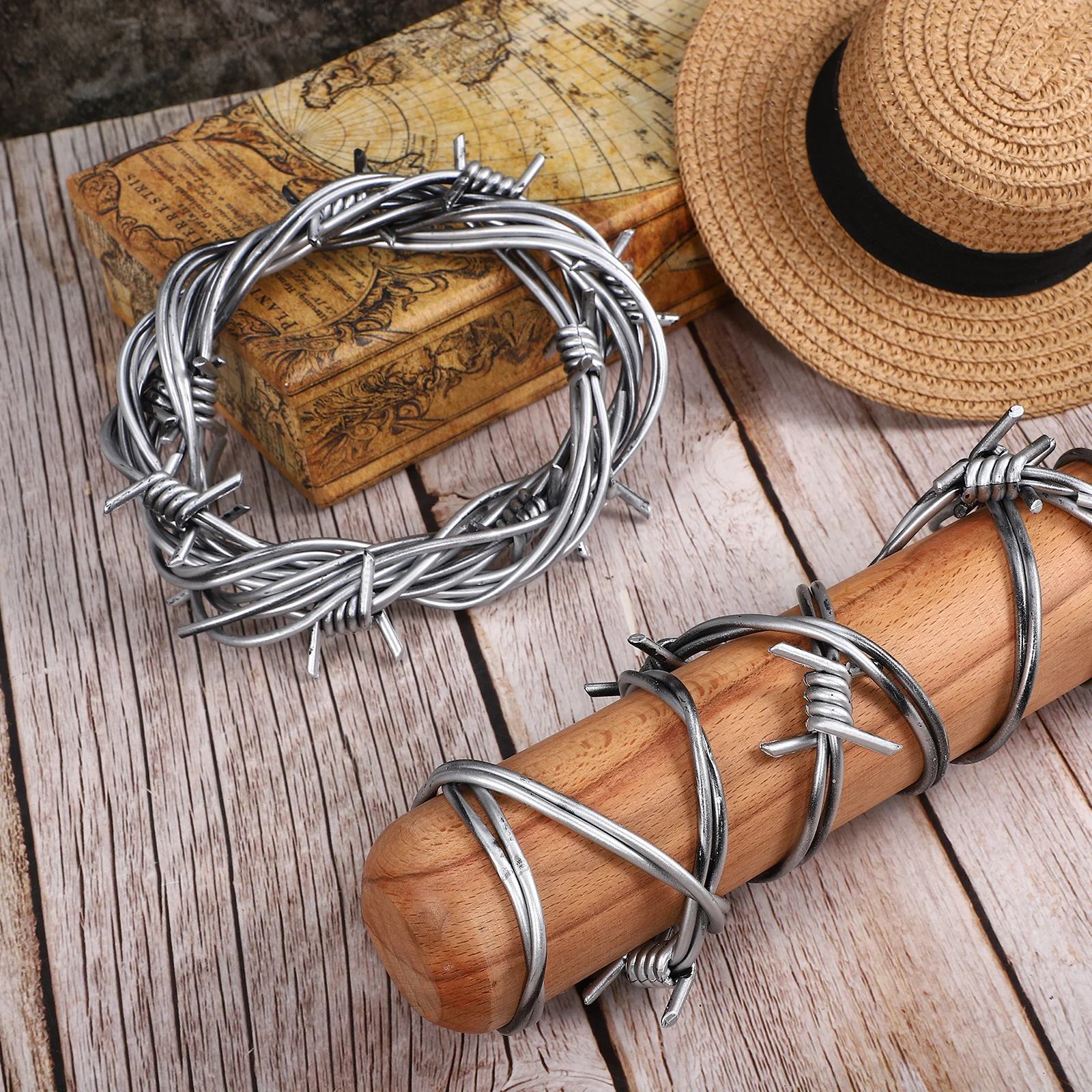2.5M Fake Rusted Silver Barbed Barb Wire Decoration Halloween Barbed Wires Garland Haunted House Prop Western Party 2.5M Fake Rusted Silver Barbed Barb Wire Decoration Halloween Barbed Wires Garland Haunted House Prop Western Party