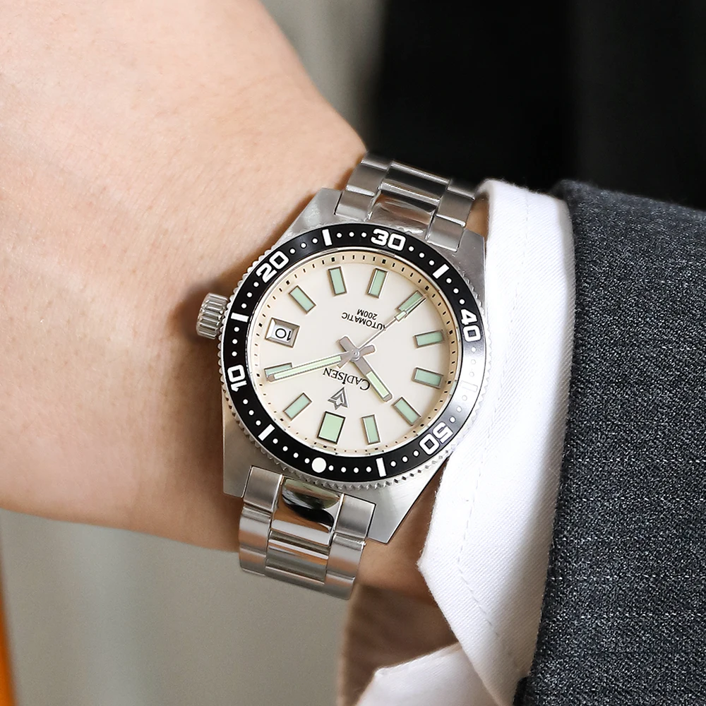 38mm Diver Mens Watch Japan NH35A Automatic Mechanical Sapphire Glass Date Luminous 200M Waterproof Wrist watch Men