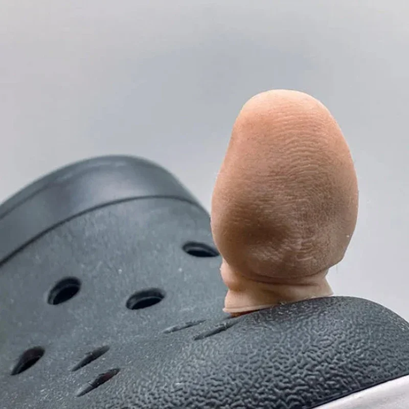 3D Creative Big Toe Alligator Hanging Shoe Toe Personality Decoration Funny Crocs Decor Creative Shoe Decoration