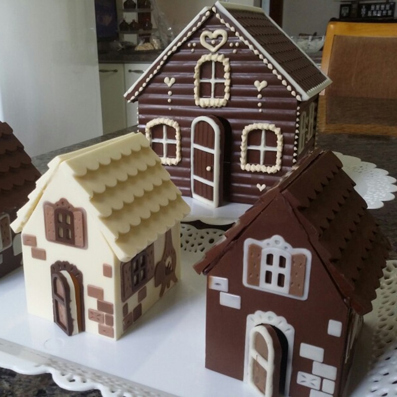 3D Gingerbread House Silicone Mold (2pcs) 3D Gingerbread House Silicone Mold (2pcs)