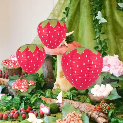 3D Hanging Strawberry Lanterns (3 pcs) 3D Hanging Strawberry Lanterns (3 pcs)