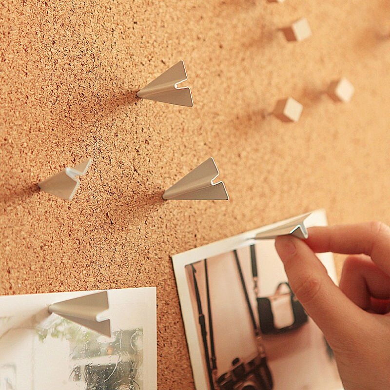 3D Paper Airplane Novelty Push Pins (6 pcs) 3D Paper Airplane Novelty Push Pins (6 pcs)