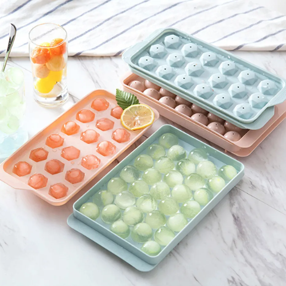 3D Round Ice Cube Tray with Lid Plastic Diamond Style Ice Mold Refrigerator Spherical DIY Moulds Ice Ball Maker Kitchen