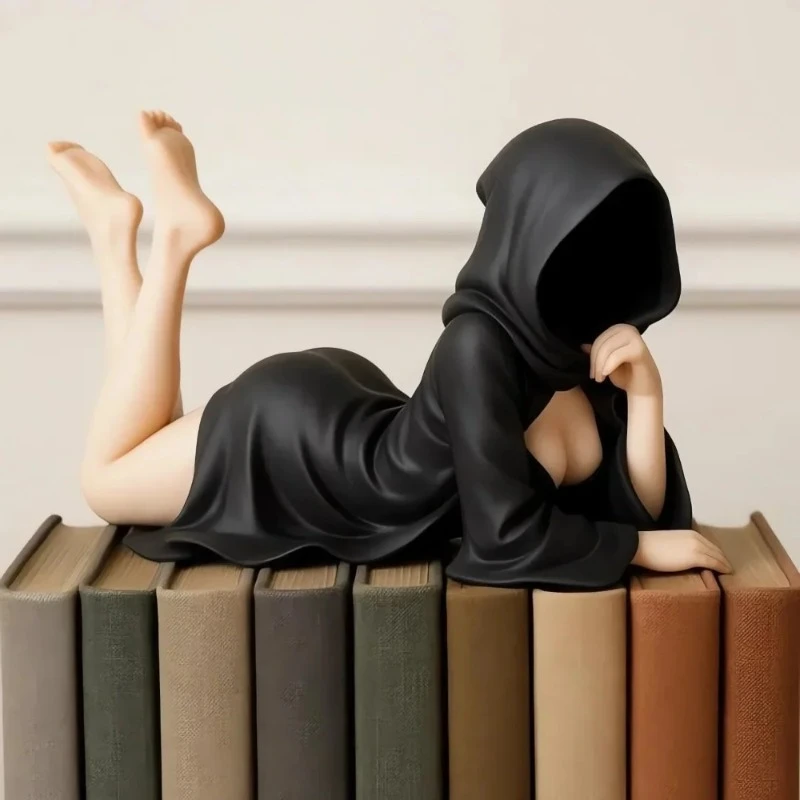 3DGothic Black Robe Queen Figure Bookshelf Sculpture Spooky Sitting Statues Desktop Ornaments Gifts Mysterious