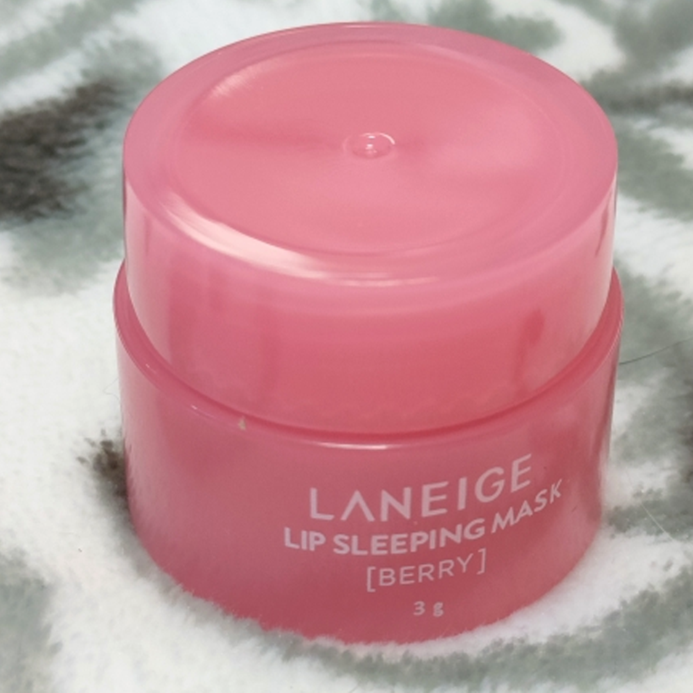 3g South Korea Lip Sleep Mask Night Sleep Maintenance Moisturizing Lip Gloss Bleach Cream Nourishing Lip Care Strawberry 3g South Korea Lip Sleep Mask Night Sleep Maintenance Moisturizing Lip Gloss Bleach Cream Nourishing Lip Care Strawberry
