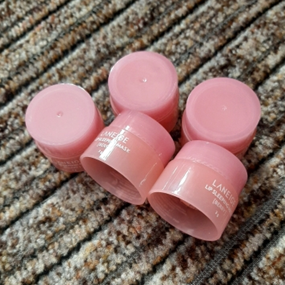 3g South Korea Lip Sleep Mask Night Sleep Maintenance Moisturizing Lip Gloss Bleach Cream Nourishing Lip Care Strawberry 3g South Korea Lip Sleep Mask Night Sleep Maintenance Moisturizing Lip Gloss Bleach Cream Nourishing Lip Care Strawberry