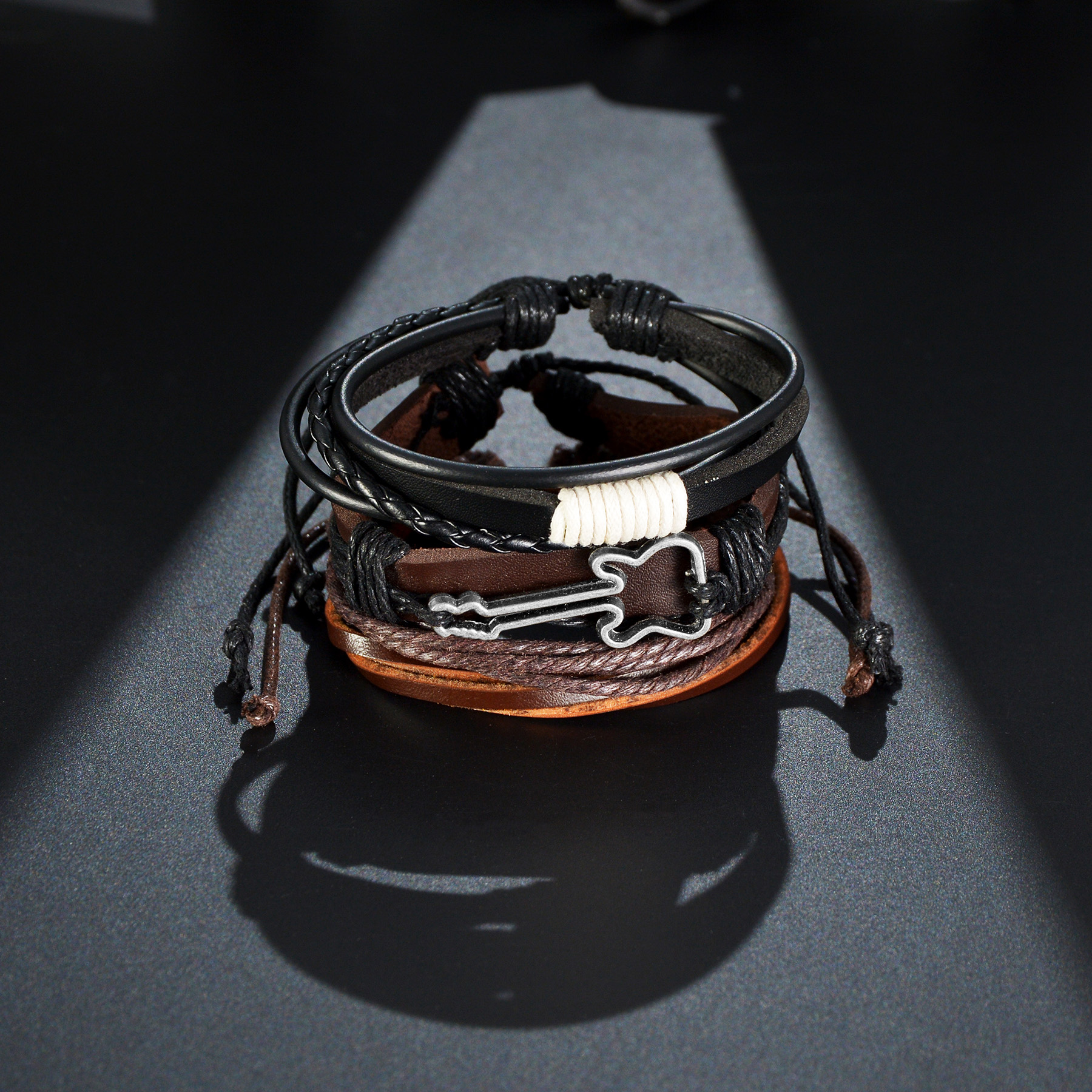 4Pcs Braided Wrap Leather Bracelet for Men Vintage Life Tree Guitar Wood Beads Fashion Male Bracelets Wristband 4Pcs Braided Wrap Leather Bracelet for Men Vintage Life Tree Guitar Wood Beads Fashion Male Bracelets Wristband