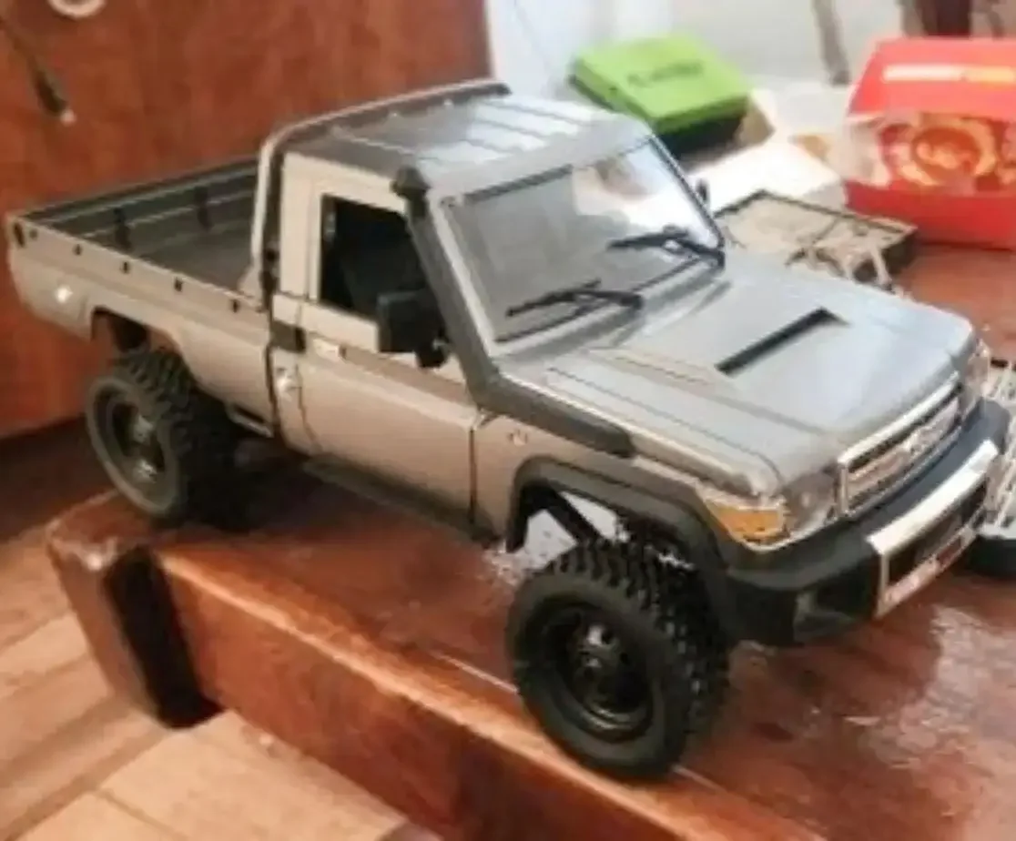 4WD off-road Climbing Vehicle 1:12 Full Scale RC Car Electric Erawler Remote ControlCar Model Toy Gifts