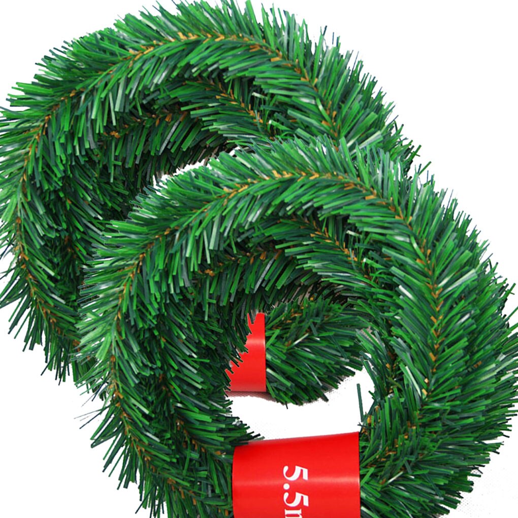 5.5m Decorative Green Christmas Garland
