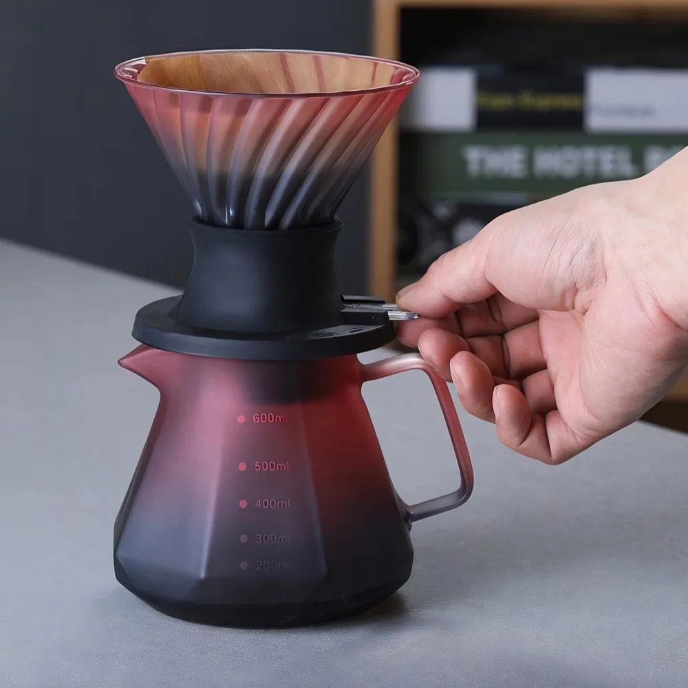 600ml Immersion Dripper Switch Glass Pour Over Coffee Maker, V-Shape Drip Coffee Dripper and Filters, Hold 3-4 Cups