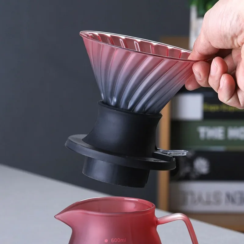 600ml Immersion Dripper Switch Glass Pour Over Coffee Maker, V-Shape Drip Coffee Dripper and Filters, Hold 3-4 Cups 600ml Immersion Dripper Switch Glass Pour Over Coffee Maker, V-Shape Drip Coffee Dripper and Filters, Hold 3-4 Cups