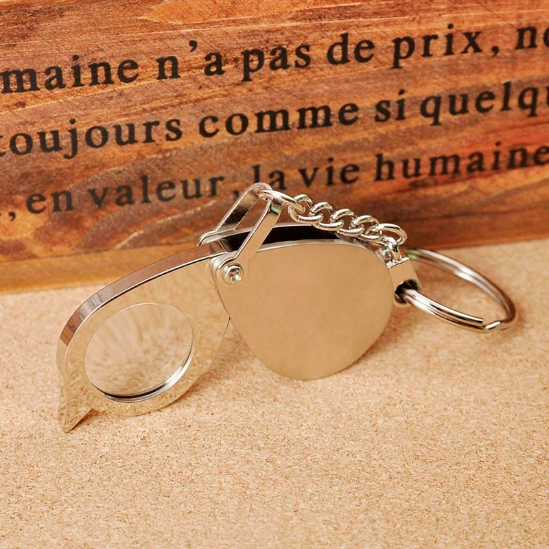 8X Folding Keychain Magnifying Glass 8X Folding Keychain Magnifying Glass