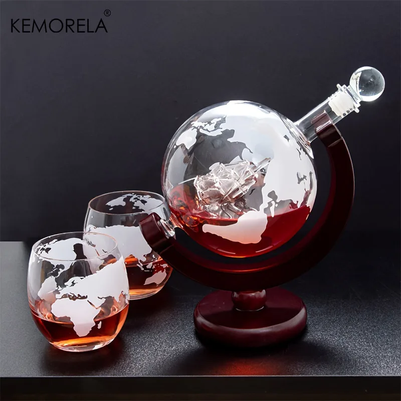 900ML Creative Globe Decanter Set with Lead-free Carafe Exquisite Wood-stand and 2 Glasses Whiskey Decanter Globe Grade