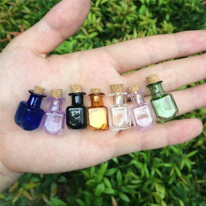 9pcs Mini Glass Color Bottles with Cork Stopper Wishing Bottles Gift Pendants DIY Home Decor Crafts Microlandscape