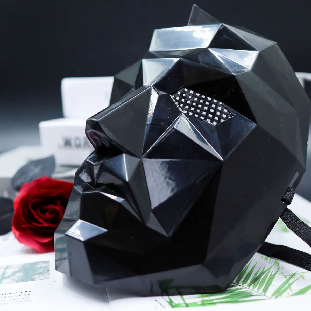 A Black Decorative Mask, Featuring a Festive Design, Ideal For Cosplay Parties, Gala Events, and Decorative Purposes A Black Decorative Mask, Featuring a Festive Design, Ideal For Cosplay Parties, Gala Events, and Decorative Purposes