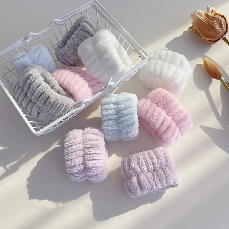 Absorbent Wristbands for Washing Face (2 pcs)