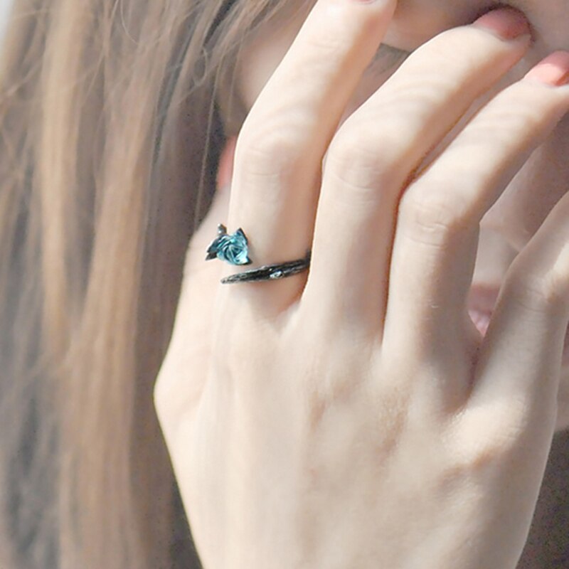 Adjustable Gothic Metal Rose Thorn Ring Adjustable Gothic Metal Rose Thorn Ring