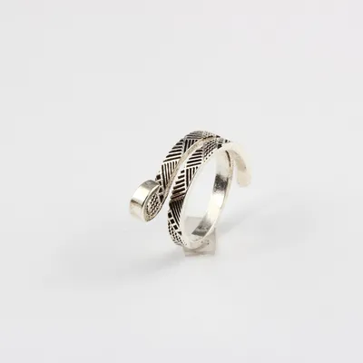 Adjustable Metal Yarn Guide Ring