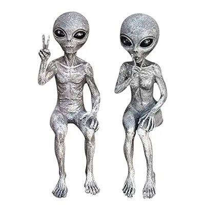 Alien Figurine Resin Ornament Alien Figurine Resin Ornament