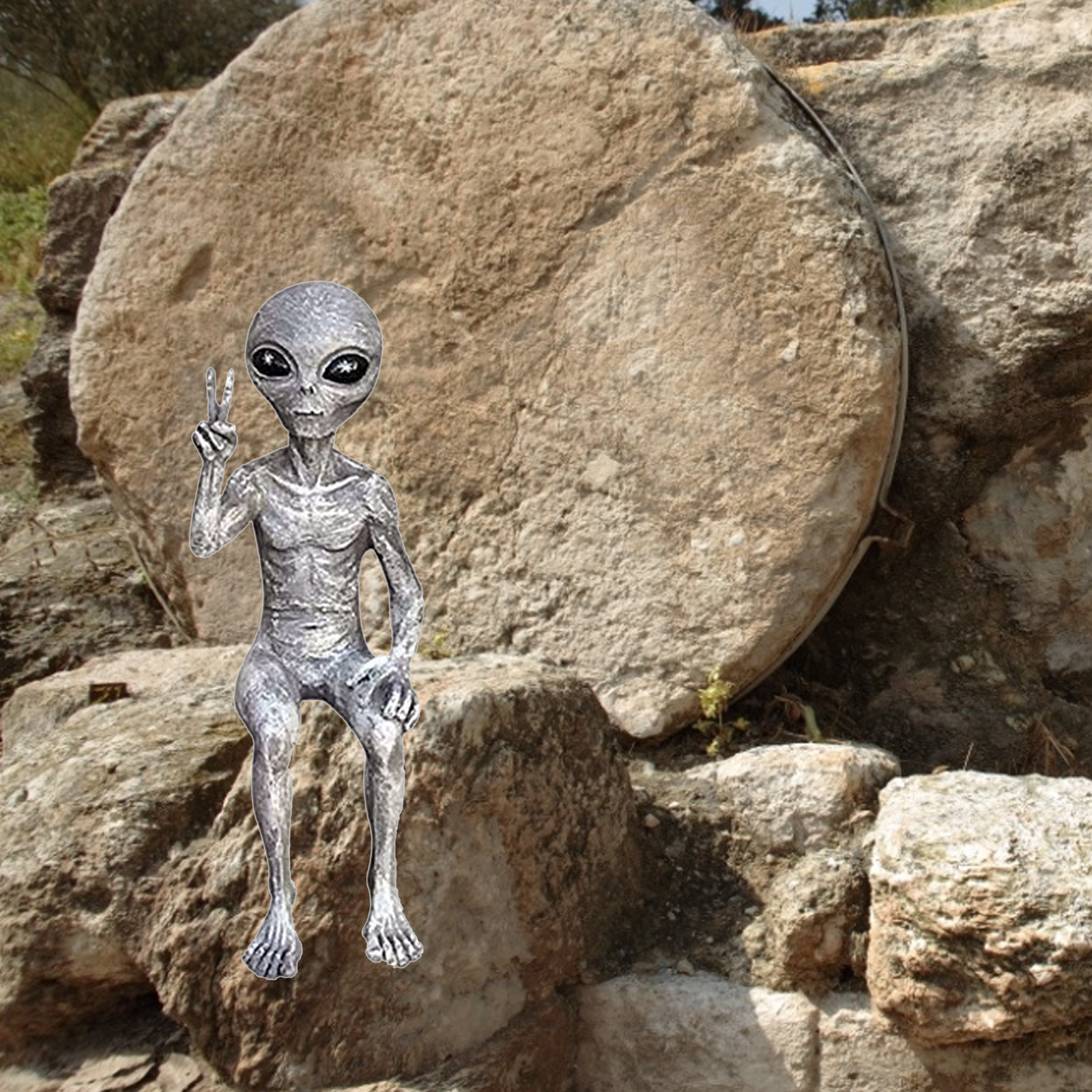 Alien Figurine Resin Ornament Alien Figurine Resin Ornament