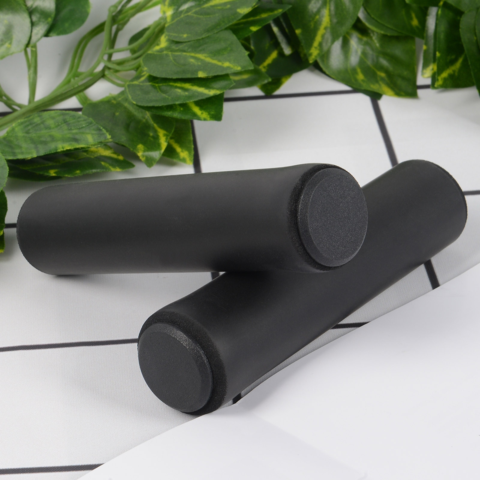 Anti Slip Bike Handlebar Grips (1Pair) Anti Slip Bike Handlebar Grips (1Pair)