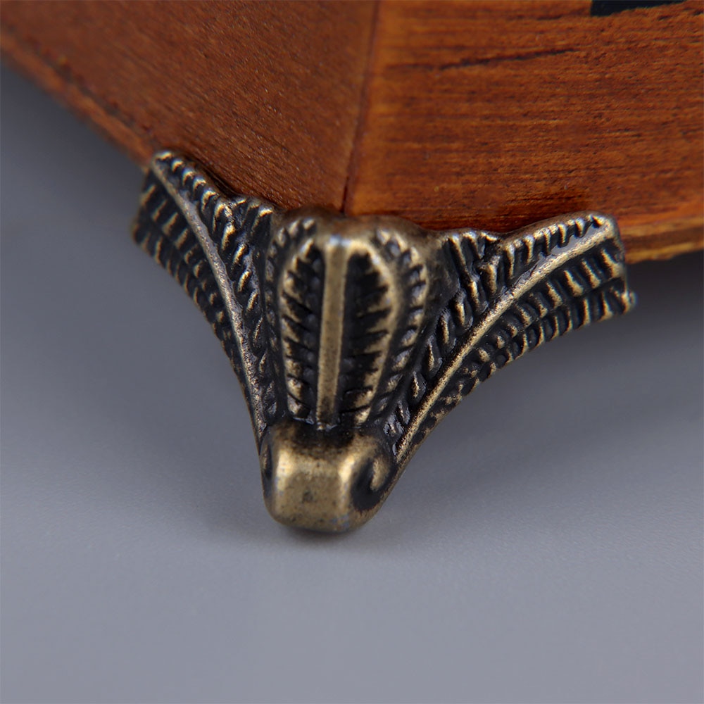 Antique Box Corner Protectors (4pcs) Antique Box Corner Protectors (4pcs)