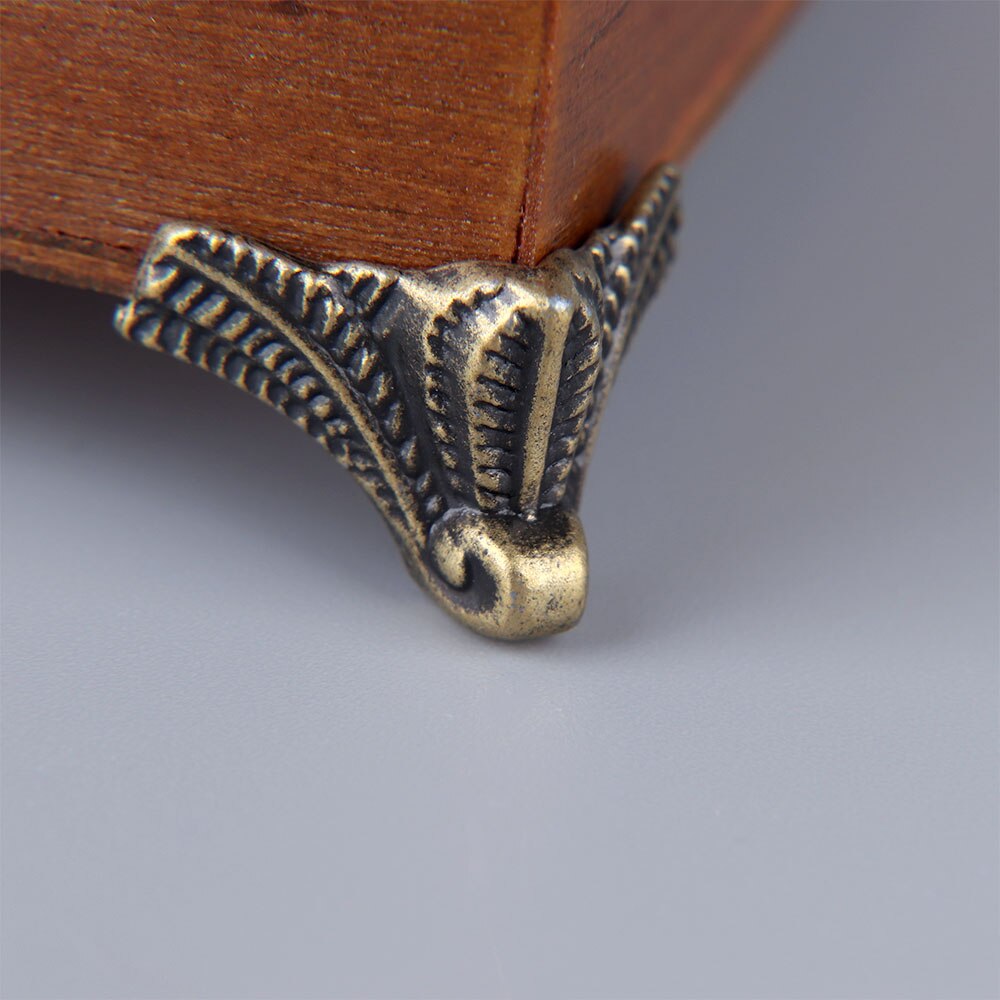 Antique Box Corner Protectors (4pcs) Antique Box Corner Protectors (4pcs)