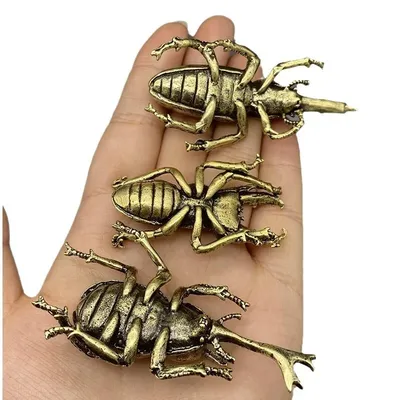 Antique Bronze Beetles Miniature Figurine Small Desk Decorations Vintage Copper Insect Tea Pets Ornament Home Decor Antique Bronze Beetles Miniature Figurine Small Desk Decorations Vintage Copper Insect Tea Pets Ornament Home Decor
