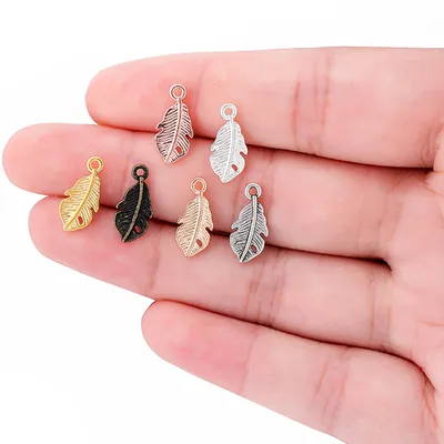 Antique Style Feather Charm (50 pcs)